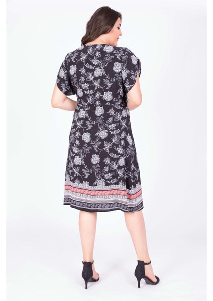 Kol Detaylı Kruvaze Elbise