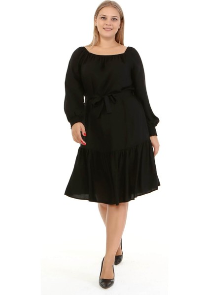 Kare Yaka Fırfır Detaylı Elbise