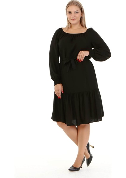 Kare Yaka Fırfır Detaylı Elbise