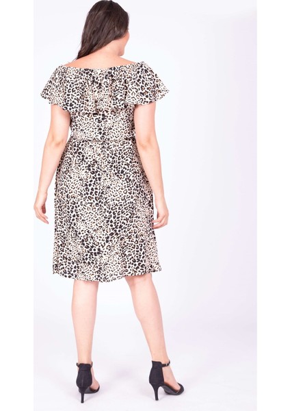 Yakası Volanlı Elbise modelleri