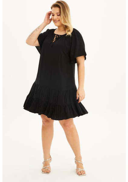 Astarlı Pelerin Kol Fırfırlı Elbise