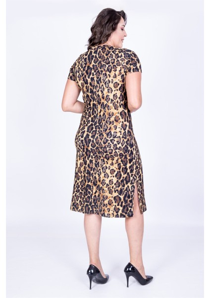 Yırtmaçlı Düz Elbise