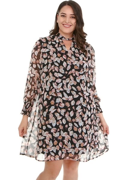 Yaka Detaylı Gipeli Şifon Elbise