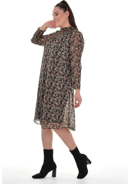 Astarlı Şifon Gipe Detaylı Elbise fırsatları