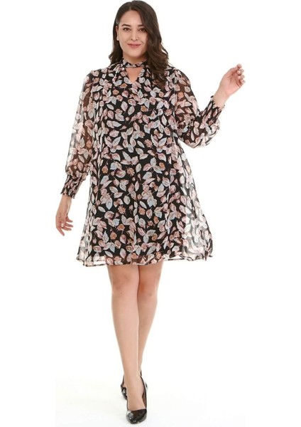 Yaka Detaylı Gipeli Şifon Elbise