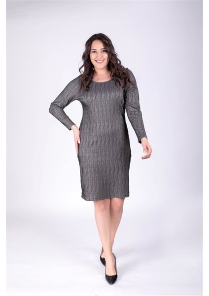 Vücuda Oturan Simli Elbise indirimleri