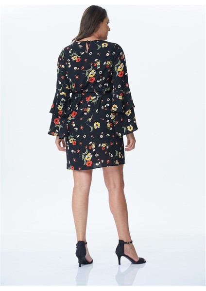 Kolları Volanlı Çiçekli Elbise fiyatları