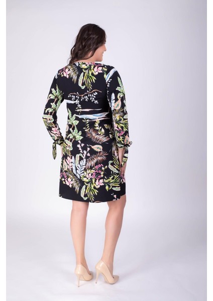 Önden Düğmeli Desenli Elbise modelleri