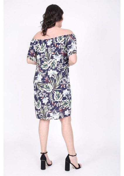 Düşük Omuzlu Büzgü Detaylı Elbise