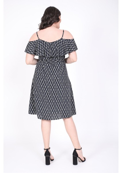 Volanlı Kemerli Elbise