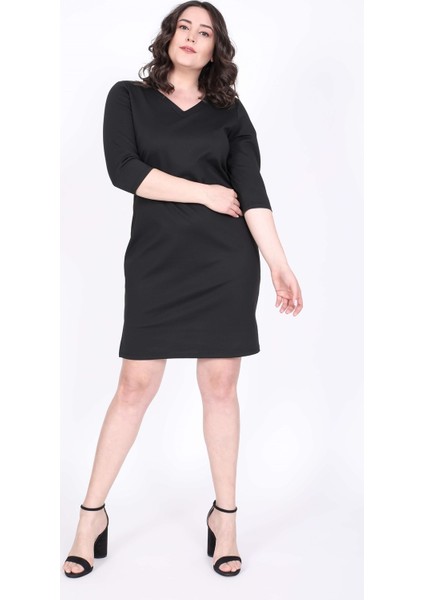 V Yaka Çerçeve Detaylı Elbise fiyatları