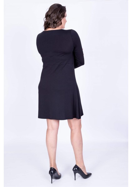 Ön Çapraz Biyeli Elbise