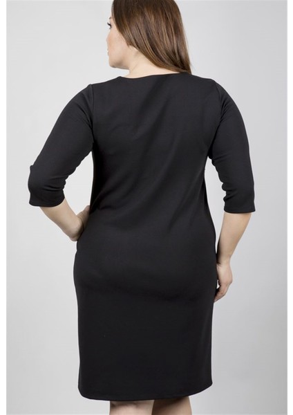 Broşlu Punto Elbise