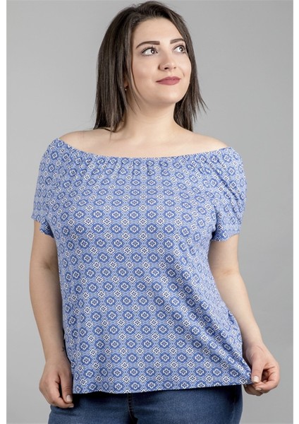 Omuzu Açık Desenli Tişört