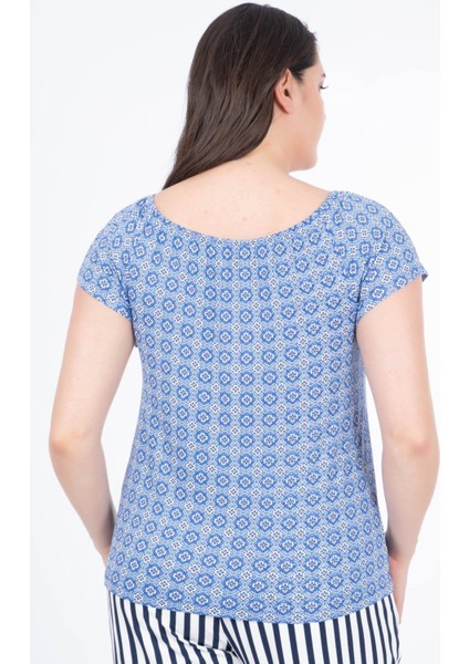 Omuzu Açık Desenli Tişört indirimleri