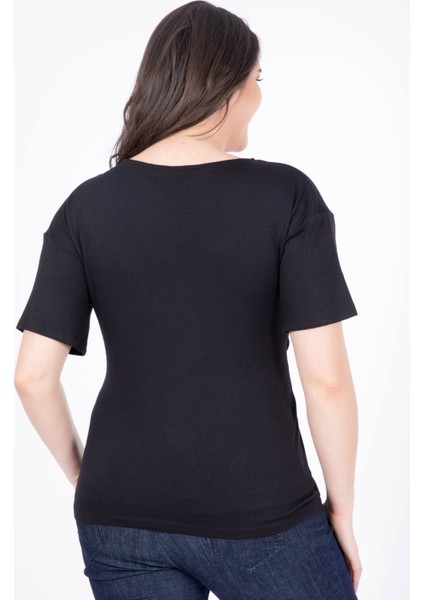 Önü Kuşaklı Tişört