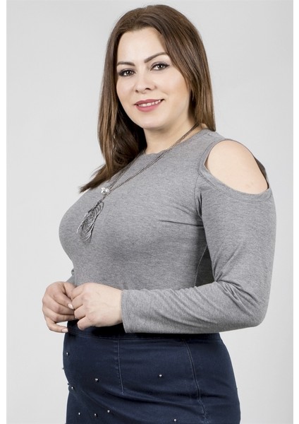 Omuzları Açık Kolyeli Uzun Kol Tişört fiyatları