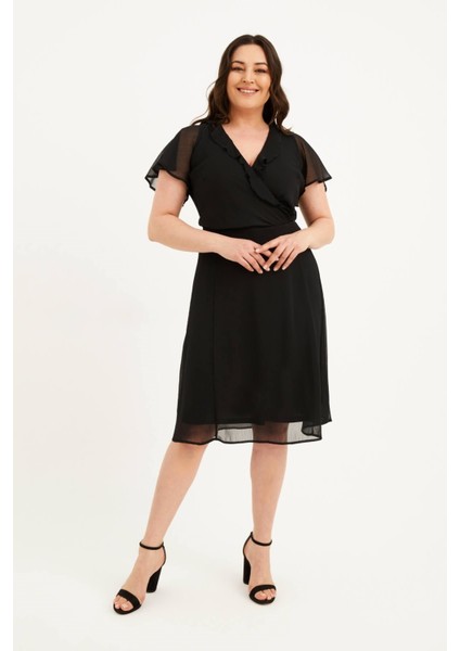 Arkası Çapraz Biyeli Şifon Elbise