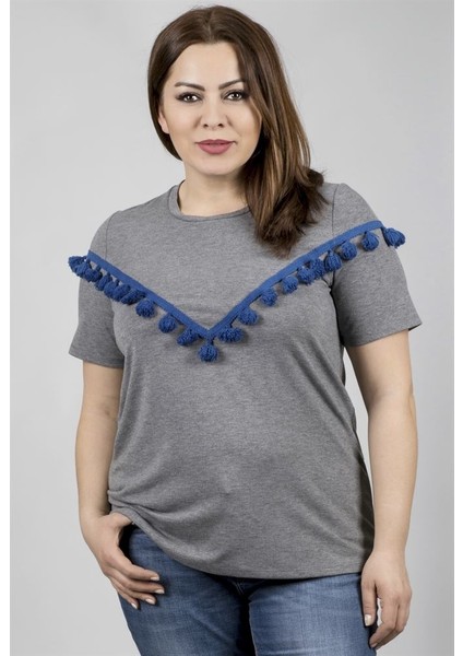 Bedeni Püsküllü Tişört