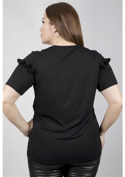 Bedeni Püsküllü Tişört