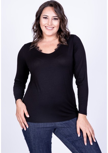 Dantel V Yaka Tişört