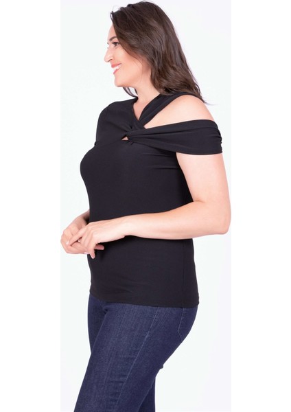 Asimetrik Yaka Tişört fiyatları