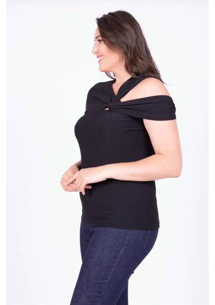 Asimetrik Yaka Tişört indirimleri