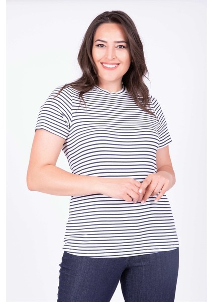 Sıfır Yaka Basic Tişört