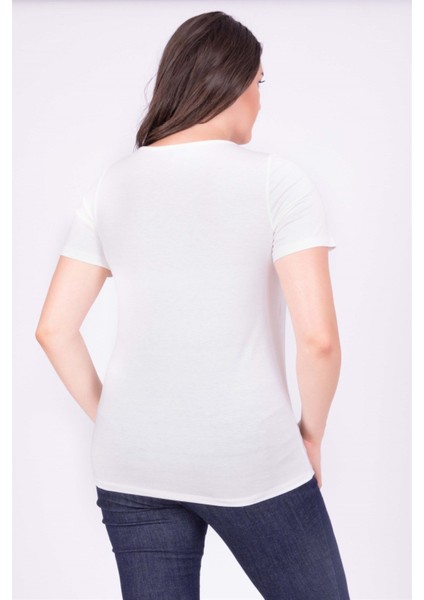 Kare Yaka Tişört