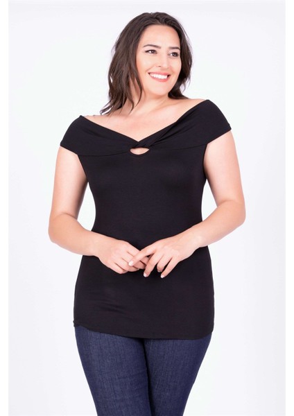 Düğümlü Karmen Yaka Tişört fırsatları