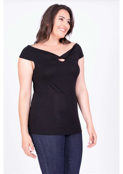 Düğümlü Karmen Yaka Tişört indirimleri