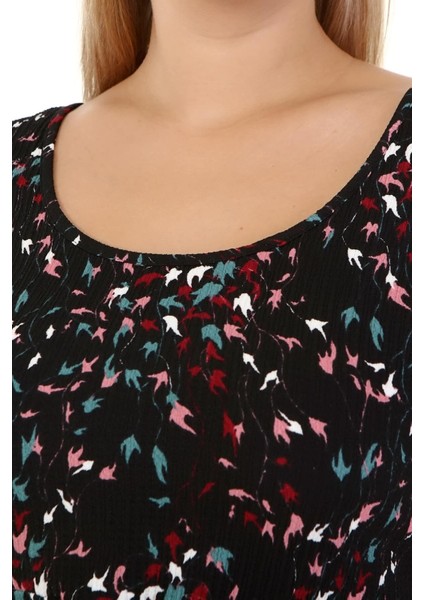 Yuvarlak Yaka Elbise