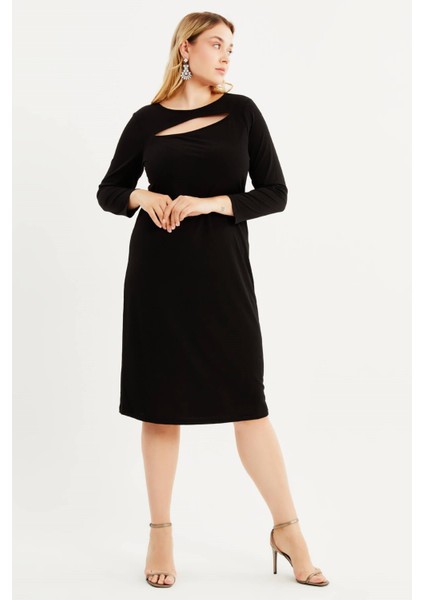 Yaka Detaylı Örme Elbise