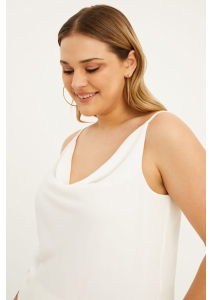 Astarlı Degaje Yaka Bluz fiyatları