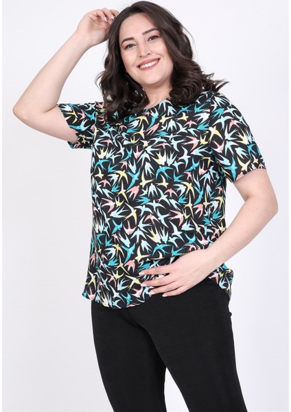 Yuvarlak Yakalı Tişört