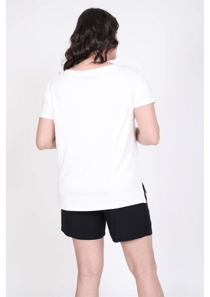 Karmen Yakalı Tişört