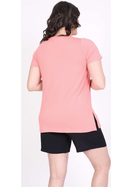 V Yakalı Tişört modelleri