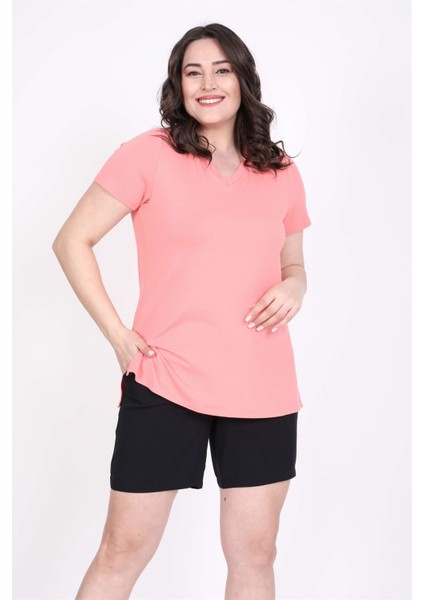 V Yakalı Tişört fırsatları