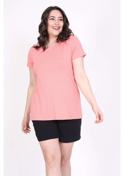 V Yakalı Tişört indirimleri