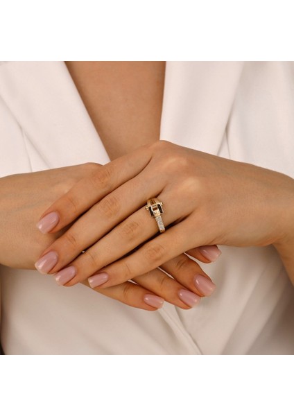 Taşlı Tasarım Altın Yüzük - 14K