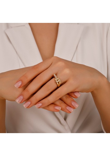 Taşlı Tasarım Altın Yüzük - 14K