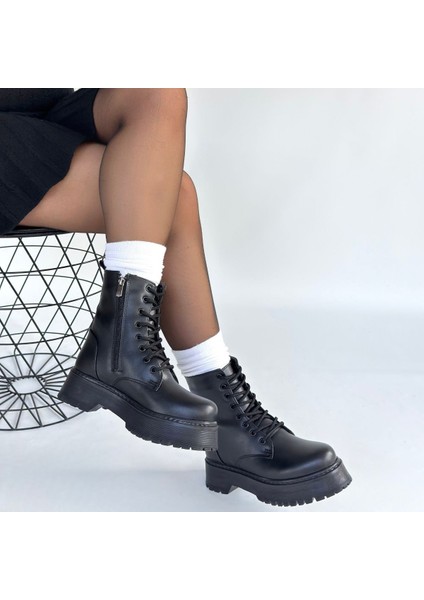 Jonni Siyah Cilt Bağcıklı Bot fırsatları