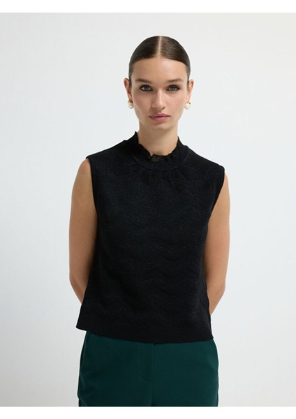 Fırfır Detaylı Triko Bluz Siyah 11545603000 fırsatları