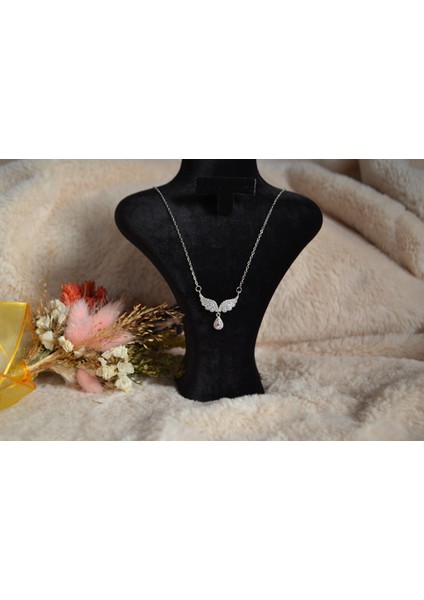 Zarif Kanat Formlu Çelik Kolye modelleri