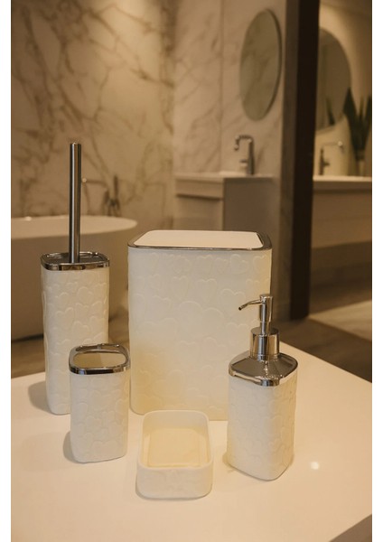 5 Parça Banyo Seti, Kalp Desenli, Beyaz Silver, Kare, Click Kapaklı, Hacim: 8 Litre fiyatları