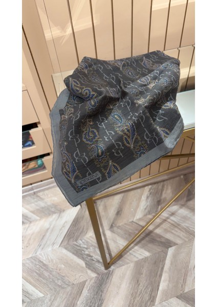 Ipekevi Desenli Tensel Eşarp Füme