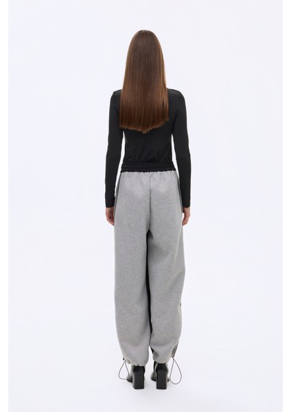 Şerit Garnili Kontrast Kumaş Bol Paça Pantolon Siyah