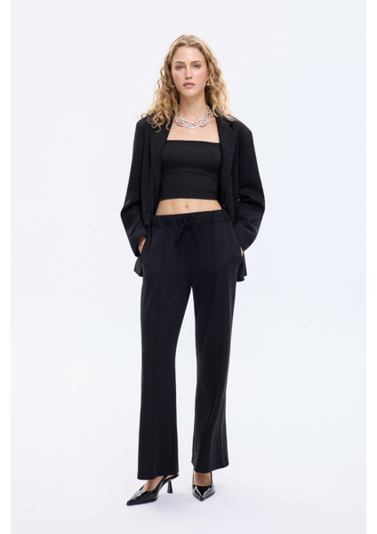 Dikiş Detaylı Yumuşak Dokulu Bol Paça Pantolon Siyah