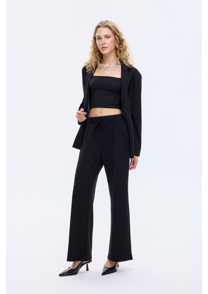 Dikiş Detaylı Yumuşak Dokulu Bol Paça Pantolon Siyah