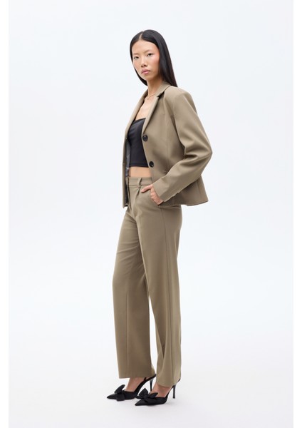 Pile Detaylı Normal Bel Havuç Pantolon Haki indirimleri